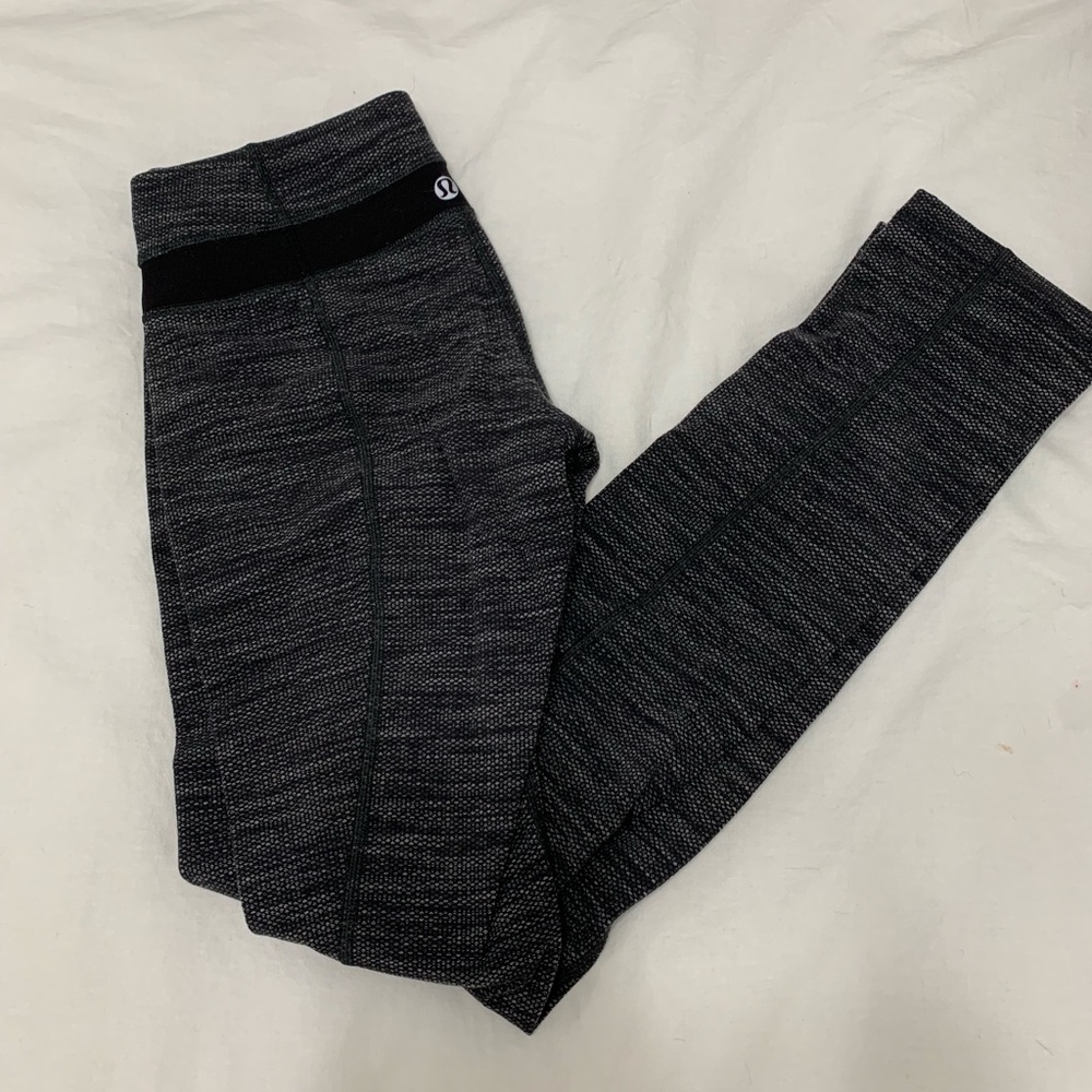 Lululemon skinny groove pant